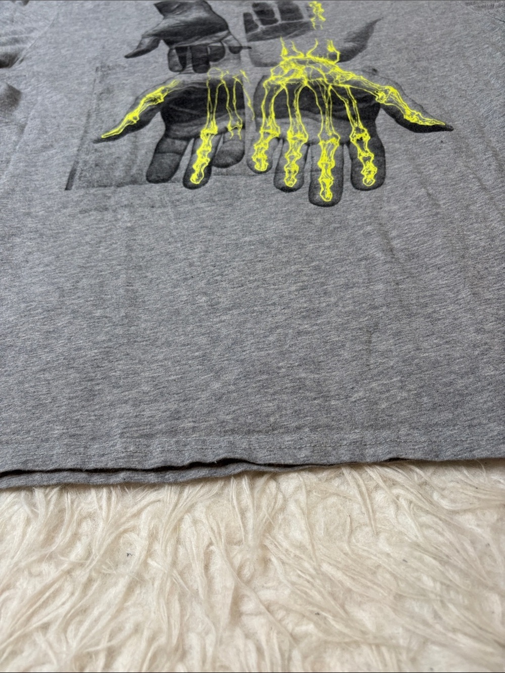Converse All Star Gray Graphic T-Shirt Neon X-Ray Skeleton Hands size Med - Picture 11 of 12